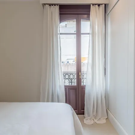 Betis Suites-la Campana Apartment